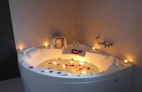 Quintana Apartamento | Studio with Jacuzzi "Balcony of the Len"