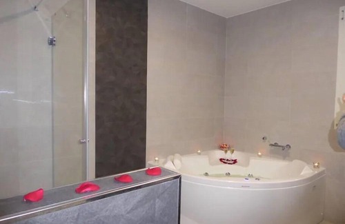 Quintana Apartamento | Studio with Jacuzzi "Balcony of the Len"