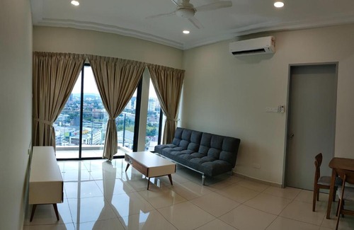 Sungai Buloh Apartamento | Studio with KLCC View by Gavin