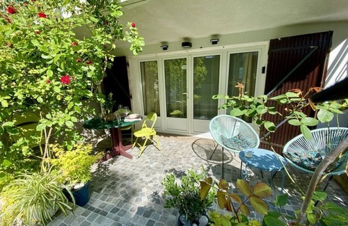 Bagneux Apartamento | Studio with lovely outdoor terrace 10 minutes from Paris (14th) classified 1*.