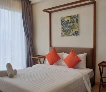 Balok Apartamento | Studio with Privacy Balcony and NETFLIX at TimurBay Sea Front Residence