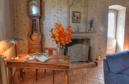 Douchapt Casa | Studio with private garden and terrace and swimming pool