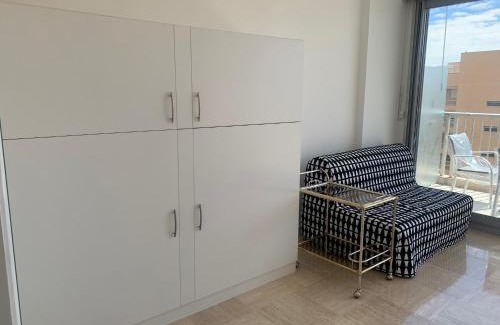 La Rousse Apartamento | Studio with Private Parking