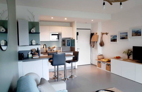 Propriano Apartamento | Studio with sea view and parking 2 steps from downtown