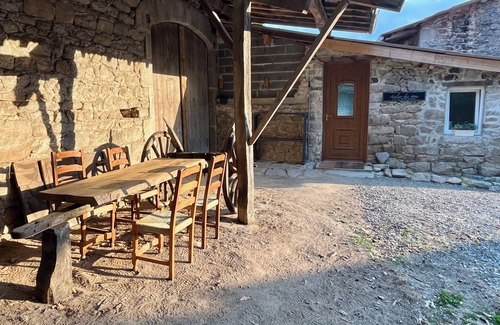 Vollore-Ville Apartamento | Studio with separate entrance on a 9-hectare estate