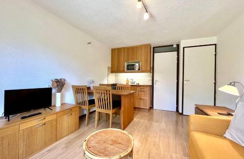Demi-Quartier Apartamento | Studio with south facing terrace in Demi-Quartier
