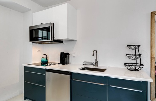 Buena Vista Cabaña | Studio with style in Design District