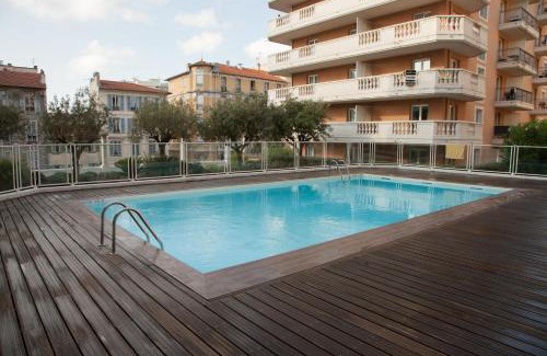 Les Baumettes Apartamento | Studio With Swimming Pool 80 meters near the beach