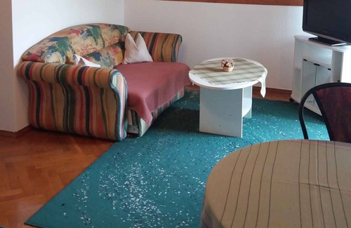 Zalakaros Apartamento | Apartamento vacacional con terraza e inalámbrico