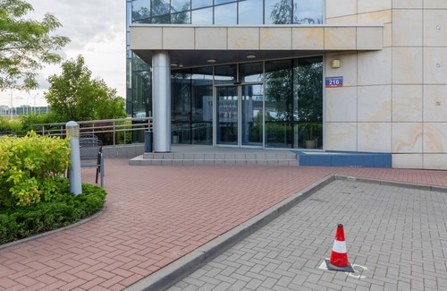 Wlochy Apartamento | Studios 216 Jerozolimskie Ave by Renters