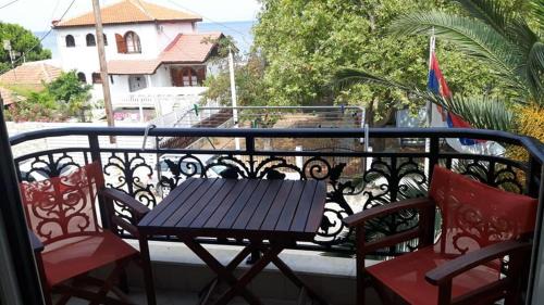 Skala Sotiros Apartamento | Studios Chrissi