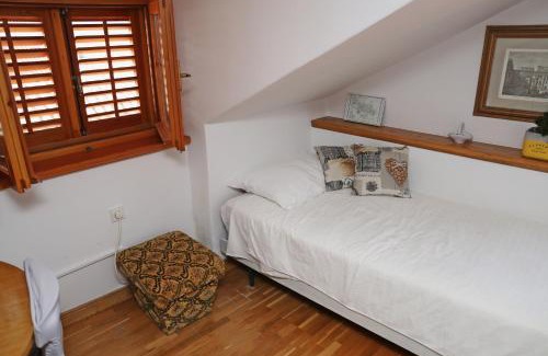Cove Tri Zala (Zrnovo) Apartamento | Studios Jacobus