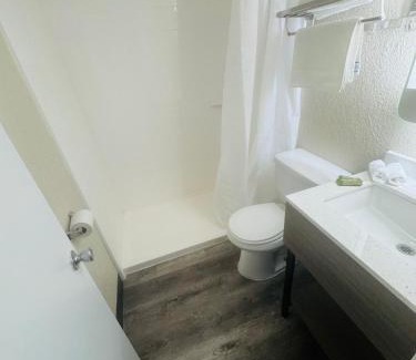 Norfolk - Virginia Beach Hotel | Studios & Suites 4 Less Virginia Beach