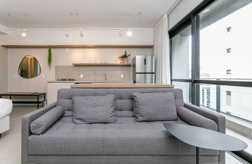 Centro Apartamento | Studios Tower - Building near the postcard with swimming pool in the center of Floripa