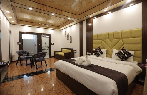Mussoorie Hotel | StudioZ Paradise Hills Mussoorie