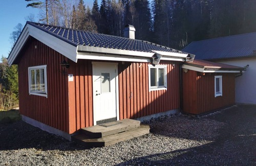 Skillingsfors Casa | Stuga Mörtbäcken - Your time out in the wilderness near Norway
