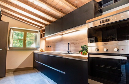 Passignano sul Trasimeno Casa | Estupenda casa de vacaciones privada con piscina privada, A/C, WIFI, TV, patio, aparcamiento