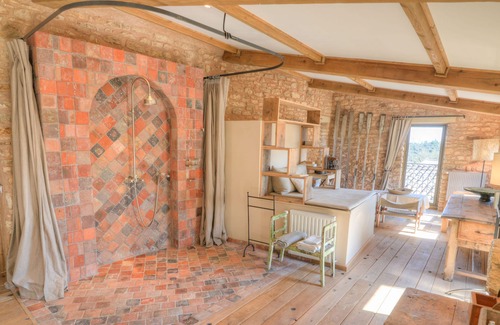 La Capelle-et-Masmolene Casa | Idílica casa de pueblo con patio y la piscina