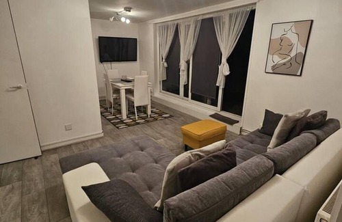 Junction Apartamento | Stunning 1-bed Apartment in London