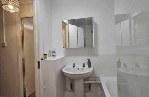 Junction Apartamento | Stunning 1-bed Apartment in London