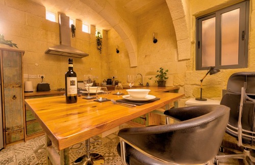 Xewkija Condominio | Stunning 1 bed Gozo farmhouse condo. Rare find!