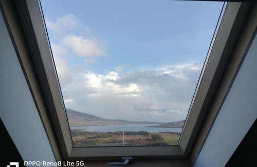 Achill Sound Apartamento | Stunning 1-Bed Upstair apartment on Achill Island
