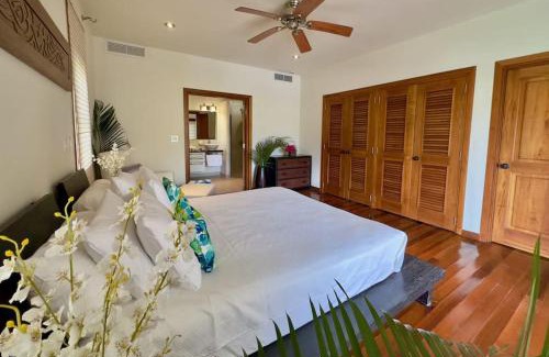 Freetown Apartamento | Stunning 1 Bedroom Hideaway Palm/Garden View