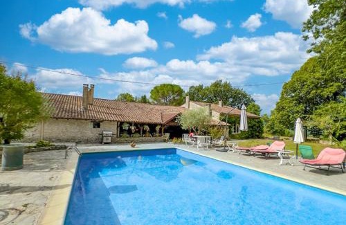 Loubezs-Bernac Casa | Stunning 18th Century Country House