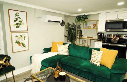 Columbia Heights Apartamento | Impresionante unidad de 1 dormitorio con estacionamiento gratuito