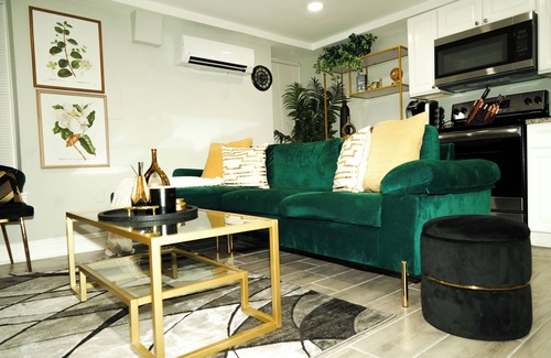 Columbia Heights Apartamento | Impresionante unidad de 1 dormitorio con estacionamiento gratuito