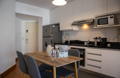Chacarilla-Santa Cruz Apartamento | Stunning 1BR With Great Deco in Miraflores