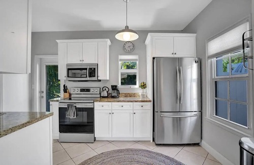 Surfside Casa | Stunning 2/2 dream beach getaway in Surfside