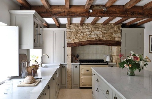 Upper Oddington Casa | Stunning 2 bed 2 ensuite cottage - excellent local pub