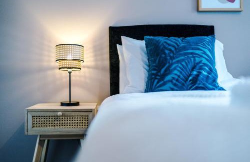 Formby Apartamento | Stunning 2 Bed Apt By Greenstay Serviced Accommodation - Perfect For SHORT & LONG STAYS - Couples, Families, Business Travellers & Contractors All Welcome - 7