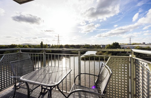 East Ham South Apartamento | Stunning 2 Bed Flat With City Viewsn