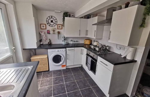 Macclesfield Casa | Stunning 2-bed House in Macclesfield Cheshire