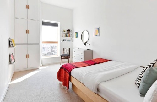 Shacklewell Apartamento | Stunning 2Bed Apt w/Juliette Balcony in Dalston