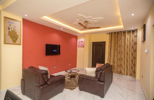 Accra Apartamento | Stunning 2-Bedroom Furnished Apartment in Accra