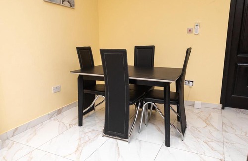 Accra Apartamento | Stunning 2-Bedroom Furnished Apartment in Accra