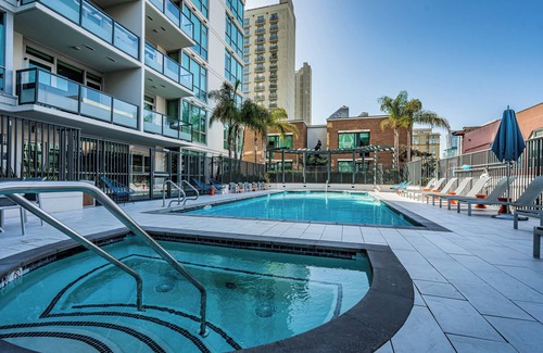 Imperial Beach Condominio | Stunning 2BR 2BA Condo at The Legend