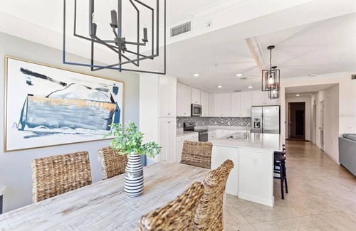 Lakewood Ranch Condominio | Stunning 2BR/2BA Unit overlooking the scenic Lakewood National Golf Course