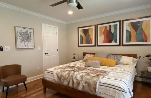 Wanamassa Casa | Stunning 2BR ranch a stone’s throw away from Asbury Park.