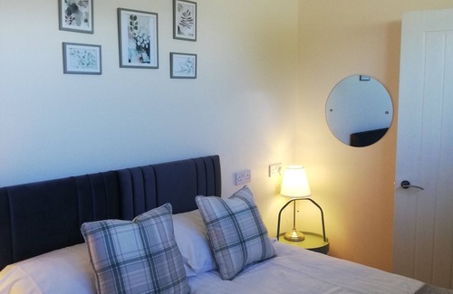 Huyton Apartamento | Stunning 3 Bed, 2 Bath Apartment, Sleeps 8 in Liverpool