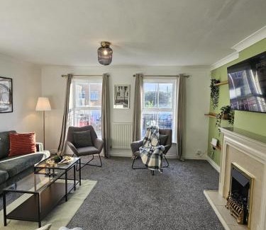 Wakefield Casa | Stunning 3 bed house, Company workers WLC, Netflix
