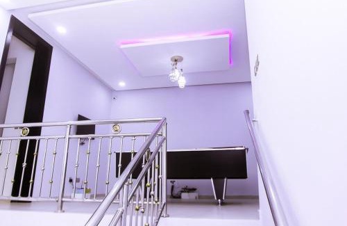 Lagos Casa | Stunning 3-Bed House in Lagos