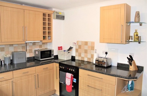 Milton Keynes Casa | Impresionante semi cama de 3, a poca distancia del centro de la ciudad!