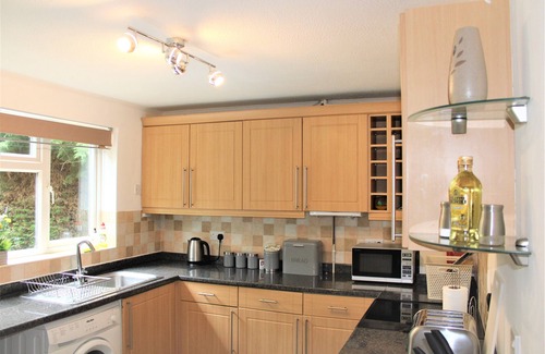 Milton Keynes Casa | Impresionante semi cama de 3, a poca distancia del centro de la ciudad!