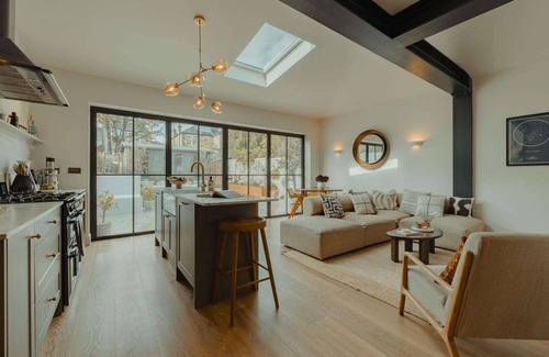 Barnet Apartamento | Stunning 3 Bedroom Family Home