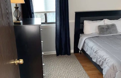 West Henrietta Casa | Stunning 3 Bedroom Home
