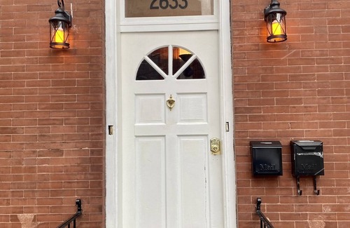 Wrightwood Neighbors Condominio | Stunning 3 BR in prime Chicago location